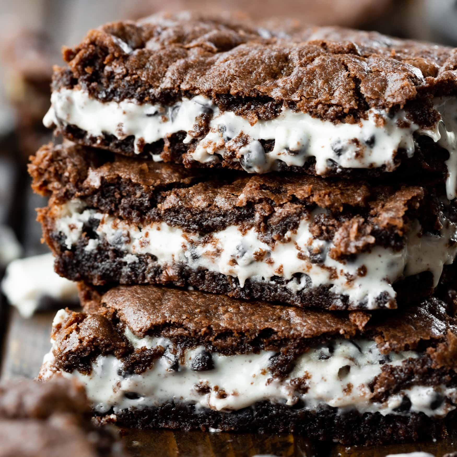 Cookies & Cream Brownie Bites